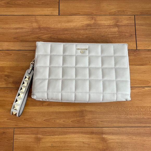 MK Michael Kors Beige Leather Stitch Studded Wristlet Clutch Bag - Picture 6 of 6